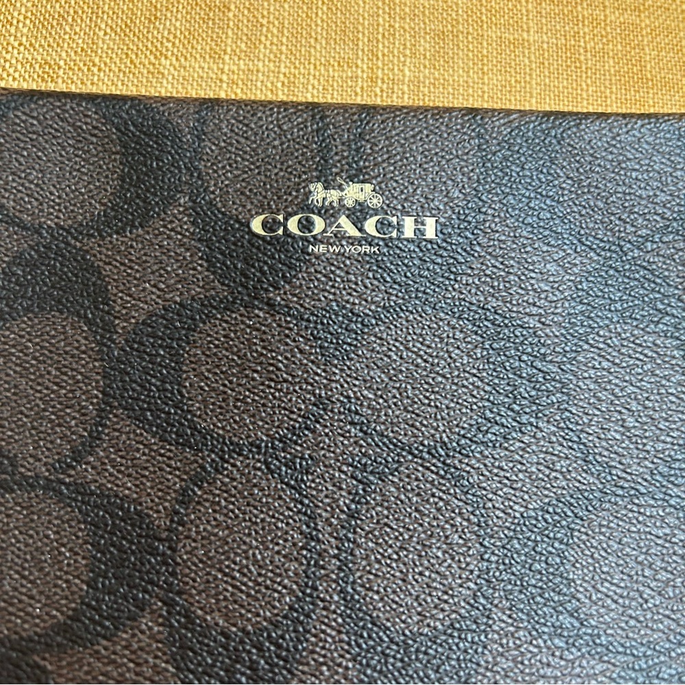 Coach Signature Wristlet Brown Black CC logo - Picture 4 of 12